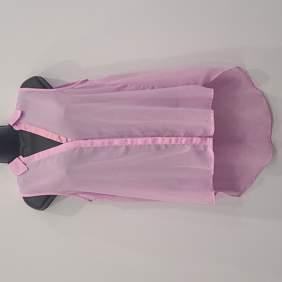 High/low sleeveless blouse - Picture 1 of 4